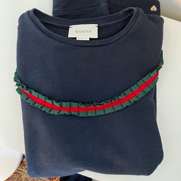 Gucci Sweatshirt, size 0/00. Purchased for myself in the kids section! - Picture 7 of 9